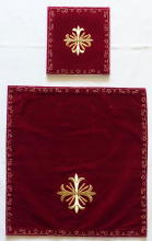 Red Roman Vestment 7742